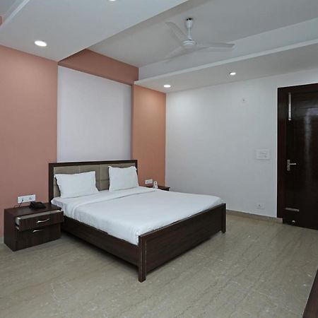 Spot On 74347 Satyam Bhawan Hotel ปูรี ภายนอก รูปภาพ